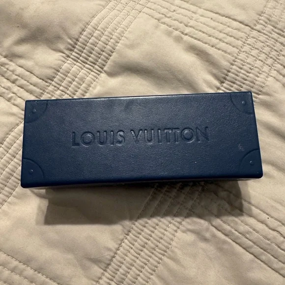 Mens louis vuitton sunglasses - Picture 2 of 10